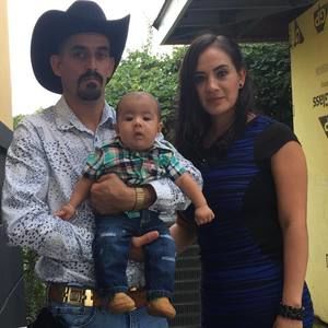 Meet your Posher, Efrain